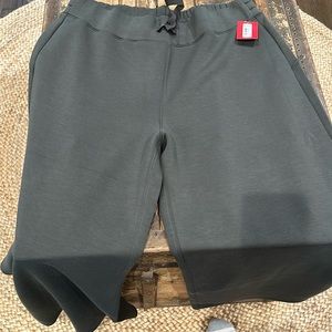 Brand new olive green spanx air essentials pants. Size 2x petite